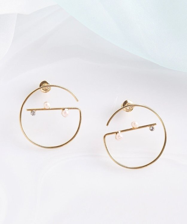 Phoebe エラボレイトパールピアス ゴールド