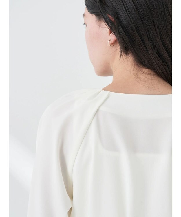 earth music&ecology ペプラムブラウス Ivory