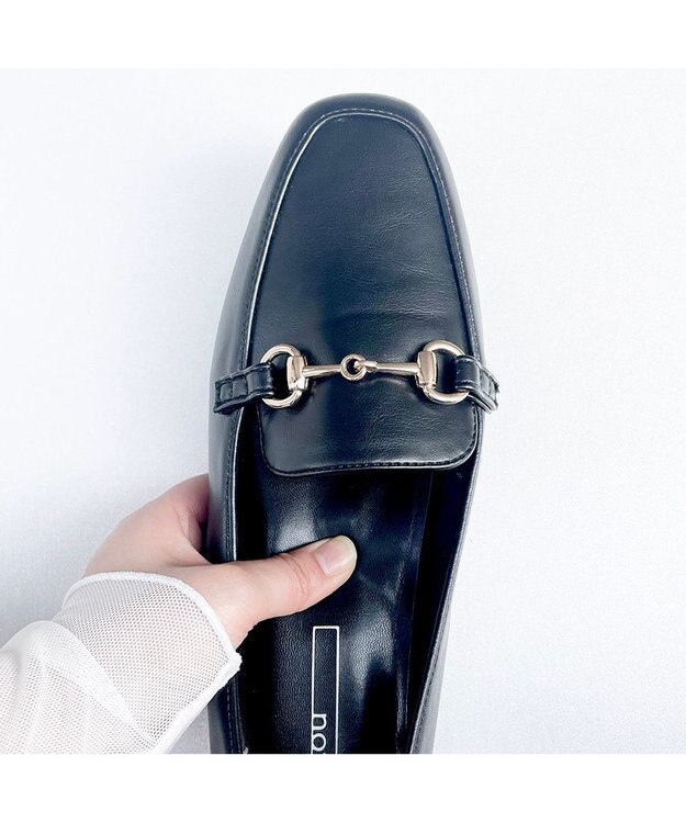 MODE ET JACOMO <noyau>スクエアトゥビット付きヒールローファー ブラック