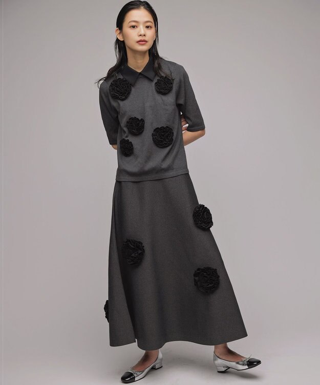 組曲 S 【組曲×setsuko sagittaire】ボンボンフラワー襟付き ニット グレー系