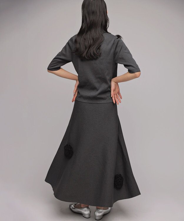 組曲 S 【組曲×setsuko sagittaire】ボンボンフラワー襟付き ニット グレー系