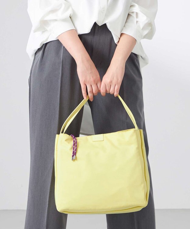 Y'SACCS 【大人のおしゃれ手帖10月号掲載】市川実和子×Y'SACCS　ナイロンすっきりトート イエロー系その他