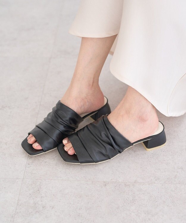 earth music&ecology ソフトギャザーミュール Black