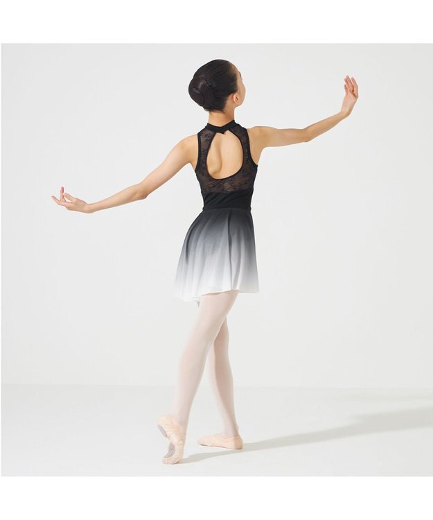 Chacott スカート ブラックグラデーション