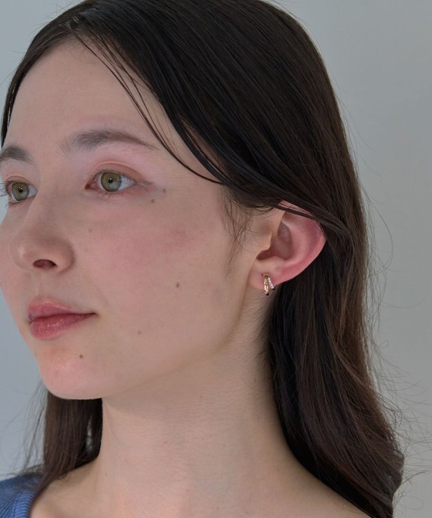 Phoebe 【金属アレルギー対応】【痛くないシリーズ】ストレートシャインクリスタルループフィットイヤリング　シャンパンゴールド シャンパンゴールド