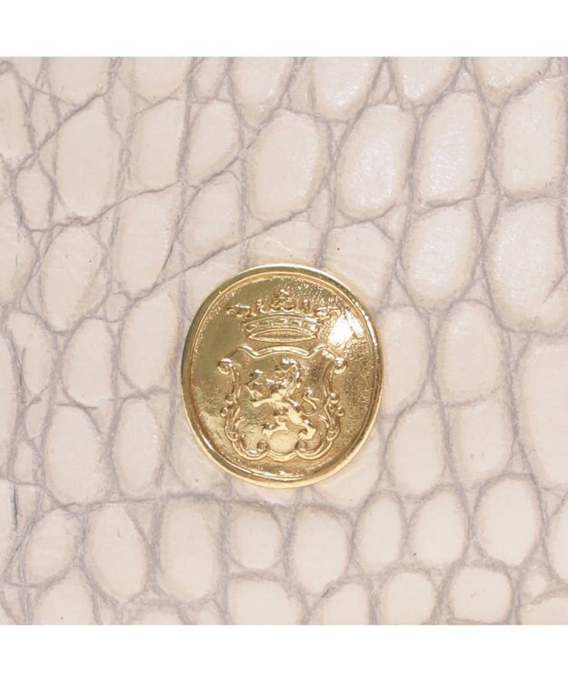 A.D.M.J. 【牛革】クロコ型押しキューブトート21cm(ショルダーストラップ付) アボィオ