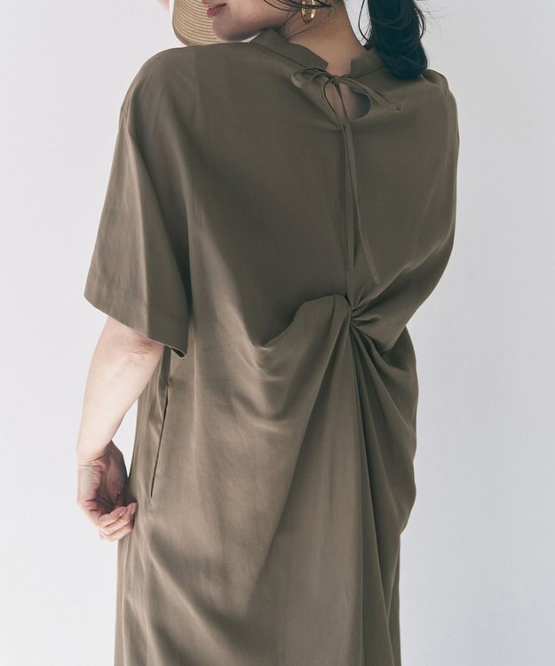 UNFILO バックデザイン ワンピース カーキ