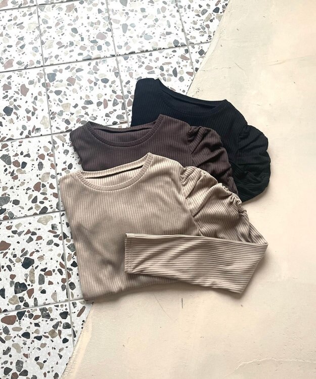 Feroux 【ONWARD CROSSET MAG掲載】ギャザースリーブ プルオーバー ベージュ系