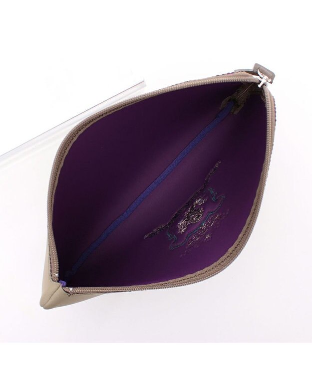 A.D.M.J. 【魔法の様に軽い】マジックライト/スパニッシュファブリックエンブレム刺しゅうフラットポーチ2セット(L/LL) アレナ