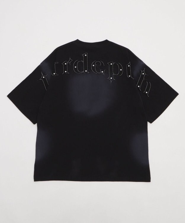 WEGO 【ユニセックス着用ITEM】バックスタッズグラフィックT（SS） ブラック