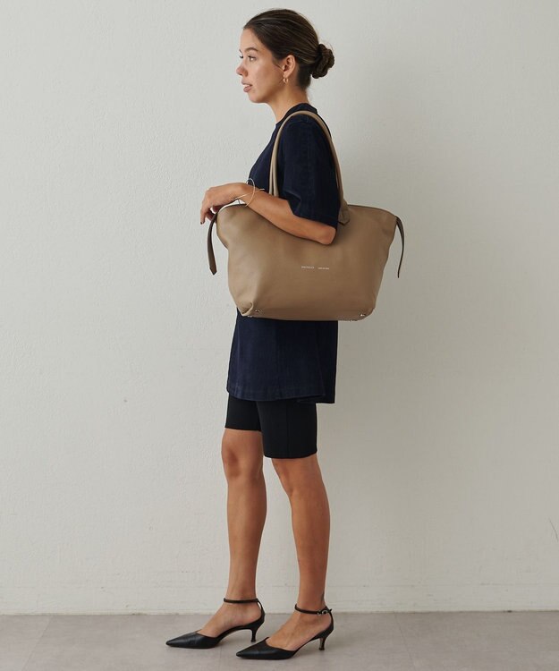 IACUCCI アミーカ CERVO サンドベージュ