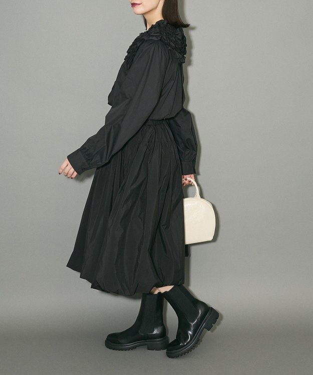 Green Parks フリルビッグカラーブラウス Black