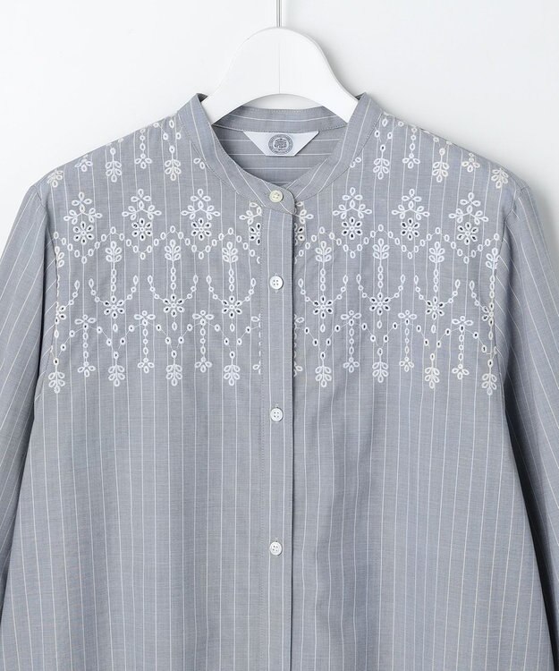 J.PRESS LADIES L ストライプ×エンブロイダリー バンドカラー ブラウス ネイビー×ホワイト系