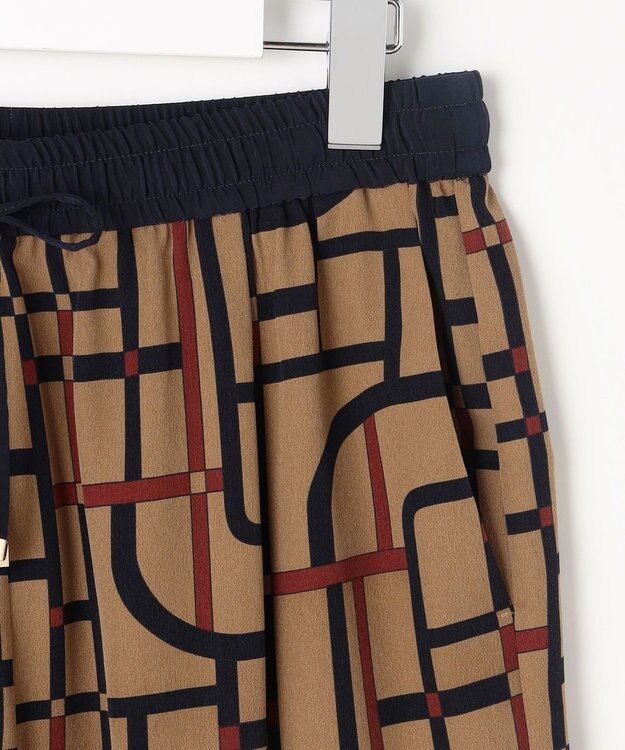 自由区 L 【17号サイズまで展開・カタログ掲載】ジオメトリックレトロプリント パンツ ベージュベース