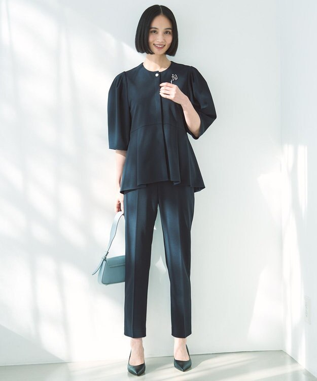 UNFILO 【WEB限定】BEAUTY MOVE センタープレス テーパードパンツ ネイビー