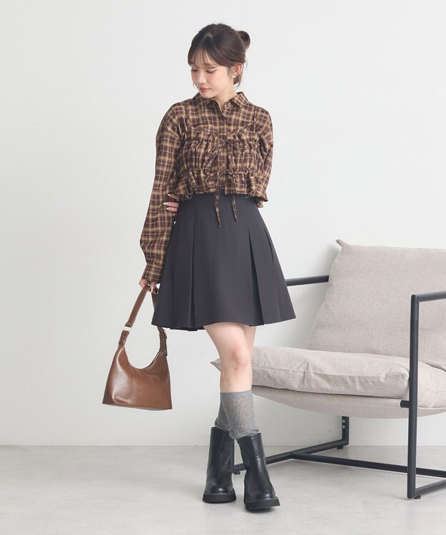 earth music&ecology SET2点チェック柄シャーリングビスチェ＋シャツ Brown