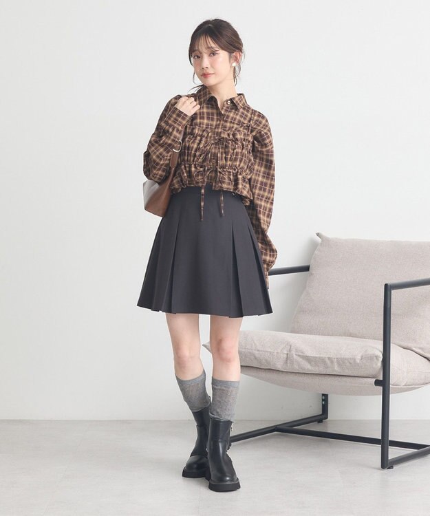 earth music&ecology SET2点チェック柄シャーリングビスチェ＋シャツ Brown