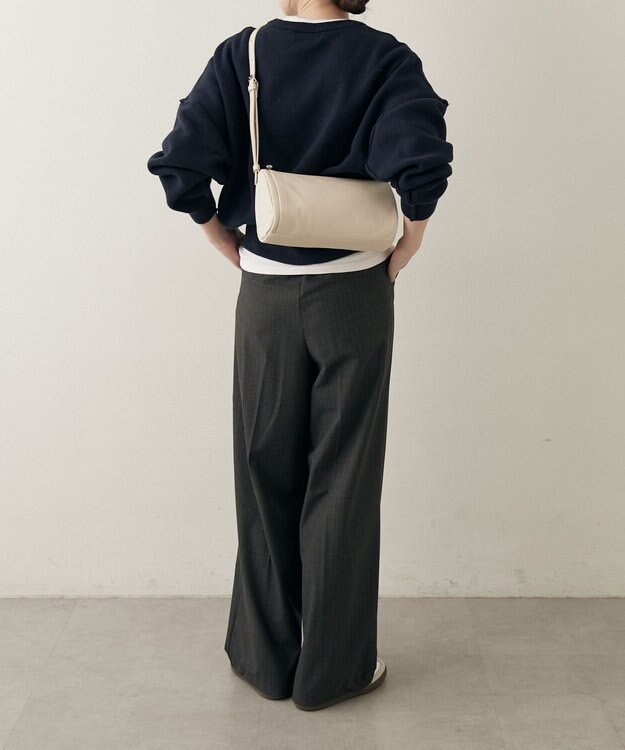 russet ソフトレザーロールショルダーバッグ(CE-1661) Ivory