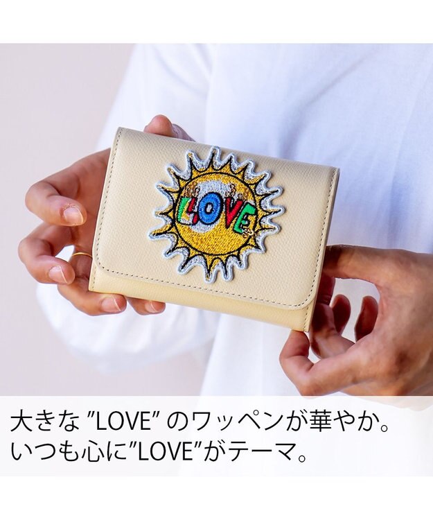 tsumori chisato CARRY ラブワッペン 3つ折り財布 ベージュ