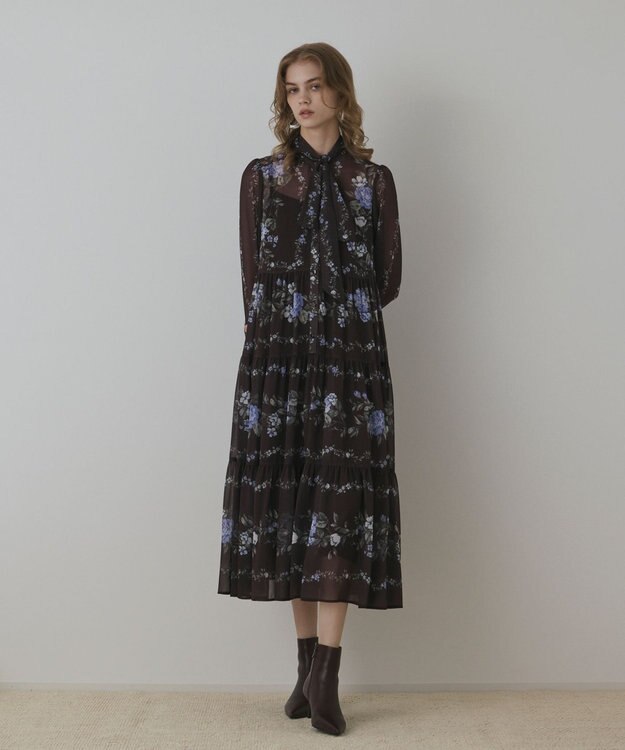 GRACE CONTINENTAL フラワープリントティアードワンピース ブラウン