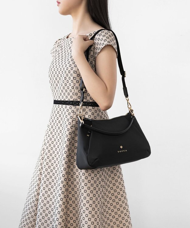 TOCCA 【撥水】CRESCENT 2WAY NYLONBAG ナイロンバッグ ブラック系