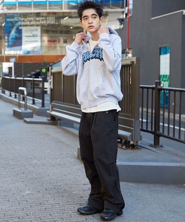 WEGO 【ユニセックス着用ITEM】ワッペンロゴZIPパーカー アッシュグレー