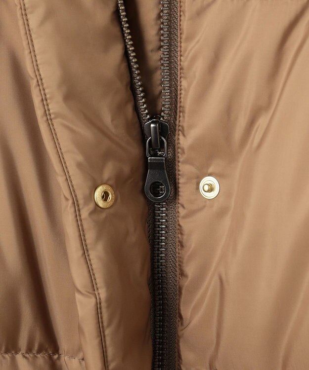 23区 L 【Oggi掲載】シレータフタ ハイネック ショート ダウンコート キャメル系