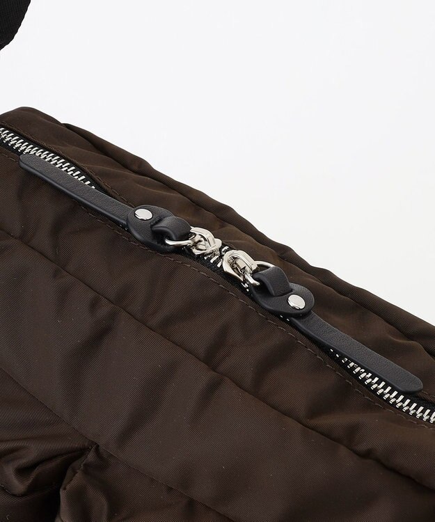 Y'SACCS ダブルポケットベーシックショルダー チョコ