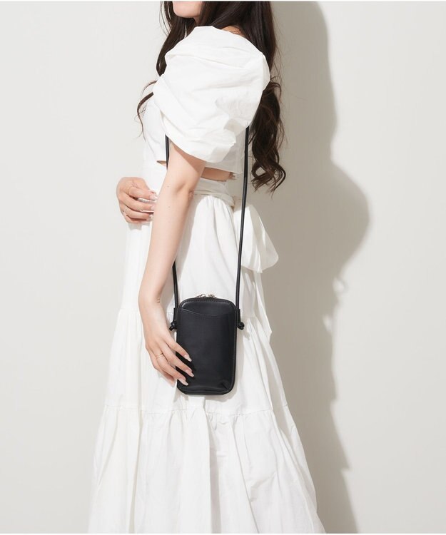 LA BAGAGERIE 【MONICA】サイドノットスクエアポシェット ブラック