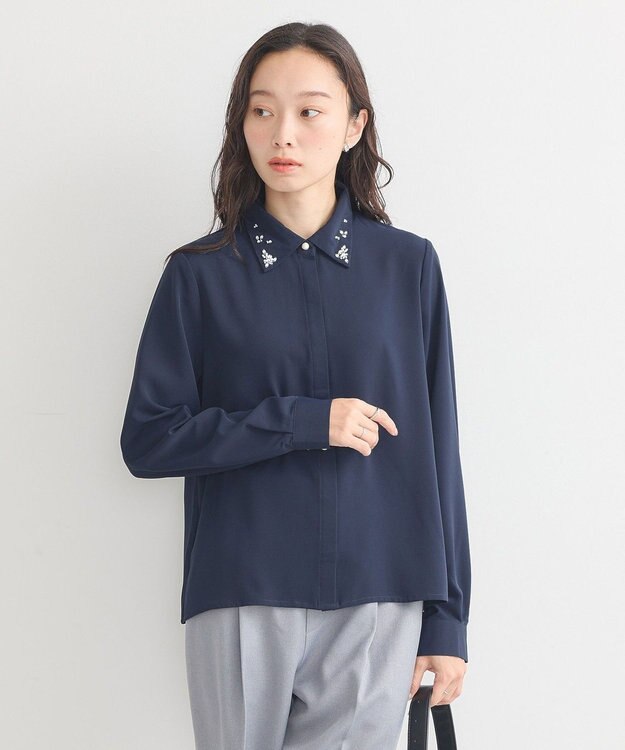 earth music&ecology 襟ビジューブラウス Navy