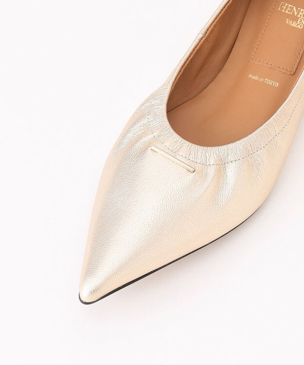 BEIGE， 【一部店舗限定】HENRI EN VARGO / ALYSSA フラットパンプス Gold