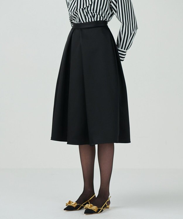 GRACE CONTINENTAL ボリュームサテンタックスカート ブラック