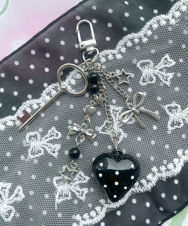WEGO ドットハートキーホルダー ブラック