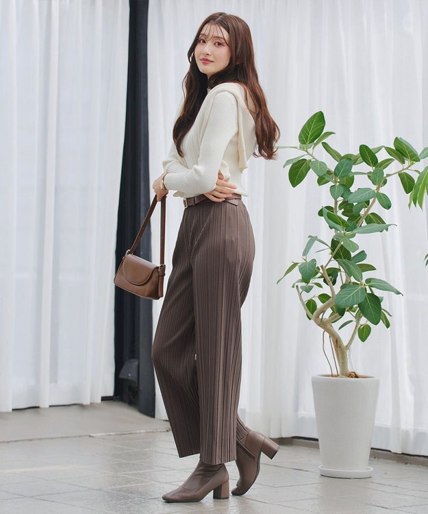 Tiaclasse 裏起毛ボックスプリーツパンツ ブラウン