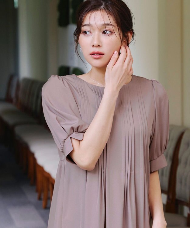 Tiaclasse 【洗える】ボリュームパフスリーブピンタックワンピース グレージュ