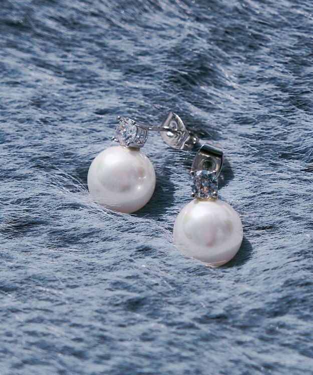 Tiaclasse 【選べる2TYPEデザイン】【金属アレルギー対応】 【養殖パール】  ワンポイントパールピアス＆イヤリング ピアス：シルバー
