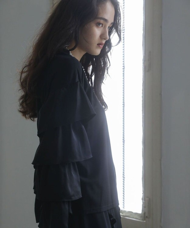 Green Parks ■ＥＳＣＡＲ　フリルスリーブプルオーバー Black