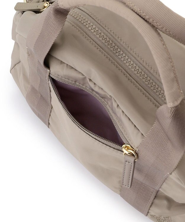 TOCCA 【WEB＆一部店舗限定】【一部カラー撥水】AMIRARE NYLON BOSTON M ボストンバッグ ベージュ系