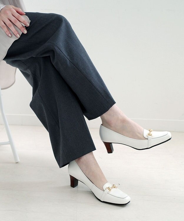 Pointer 日本製 ビット付きヒールアップローファー オフホワイト