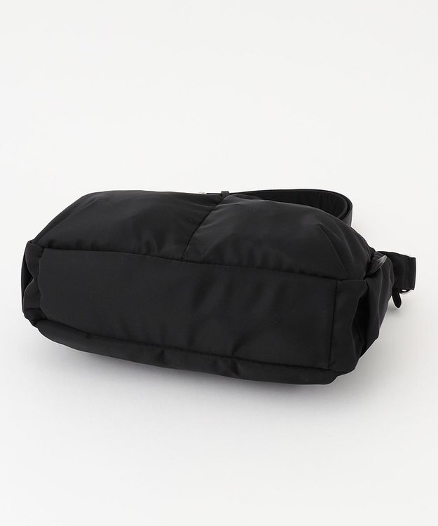 Y'SACCS トリプルポケットベーシックショルダー ブラック