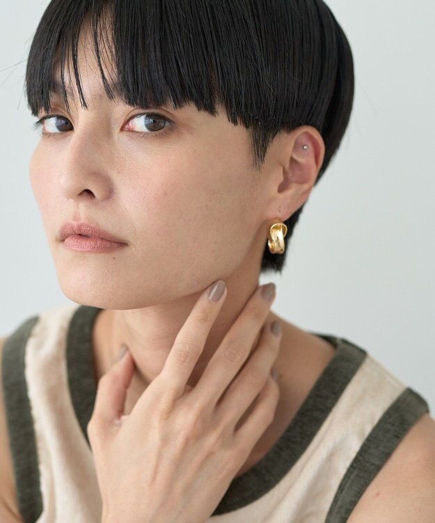 AMERICAN HOLIC メタルクロスイヤリング Gold