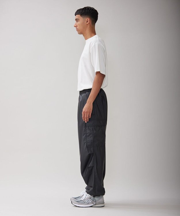 UNFILO MENS レザーライクカーゴパンツ [23年秋冬商品] ブラック