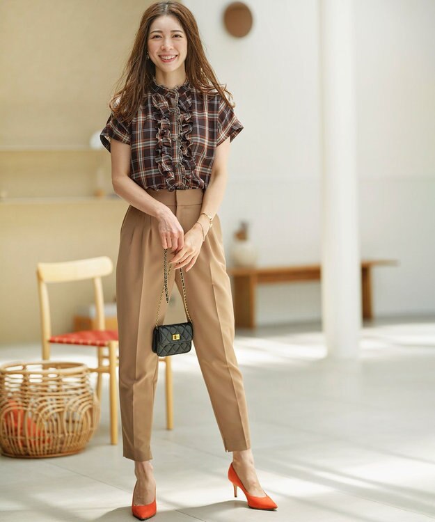 組曲 ライトダブルクロス テーパードパンツ ベージュ系