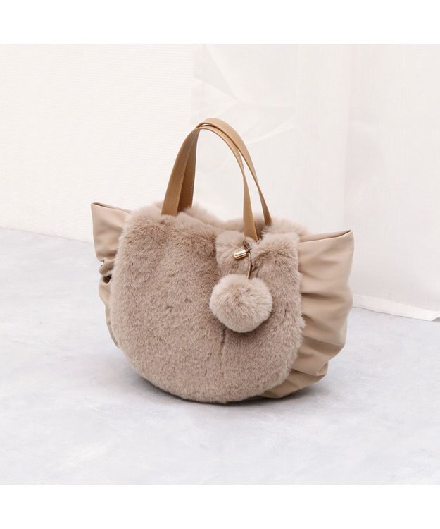 UNBILLION カシュカシュ cachecache / ポンポン付きエコファーラウンド型トートバッグ オーク