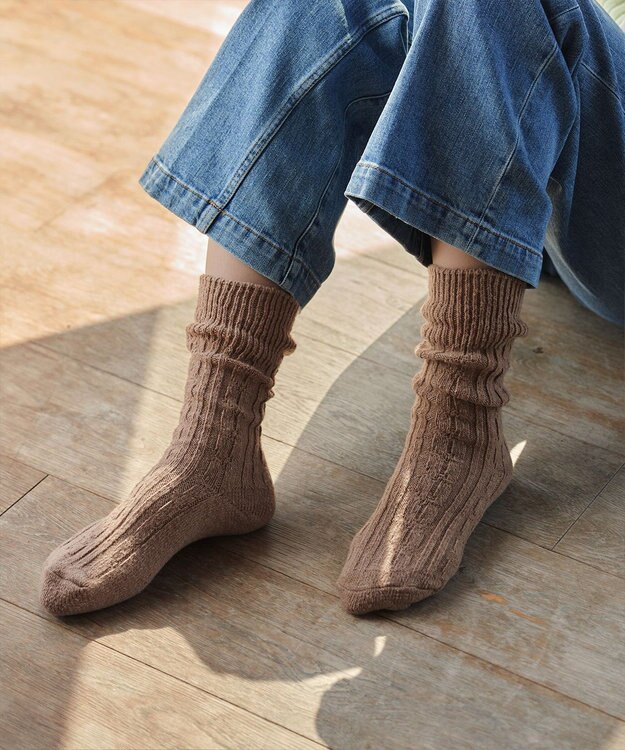 Tiaclasse ケーブル柄編みソックス ベージュ