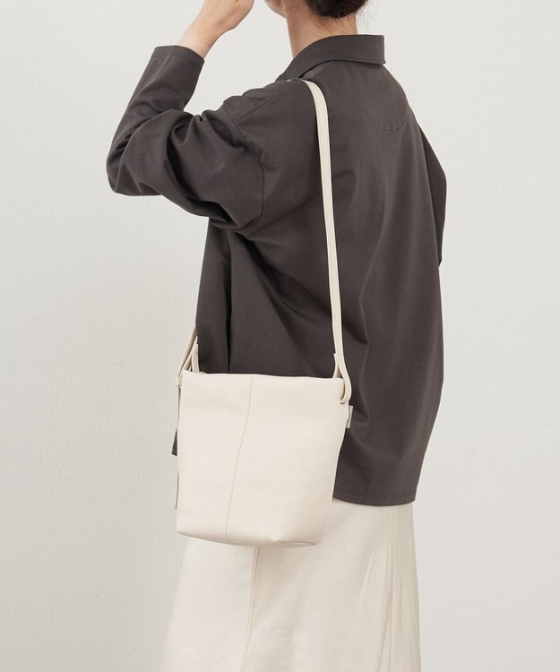 russet レザーミニショルダーバッグ(CE-1657) Ivory