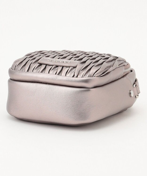 LA BAGAGERIE ランダムプリーツショルダーバッグ タテ ガンメタリック