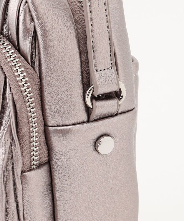 LA BAGAGERIE ランダムプリーツショルダーバッグ タテ ガンメタリック