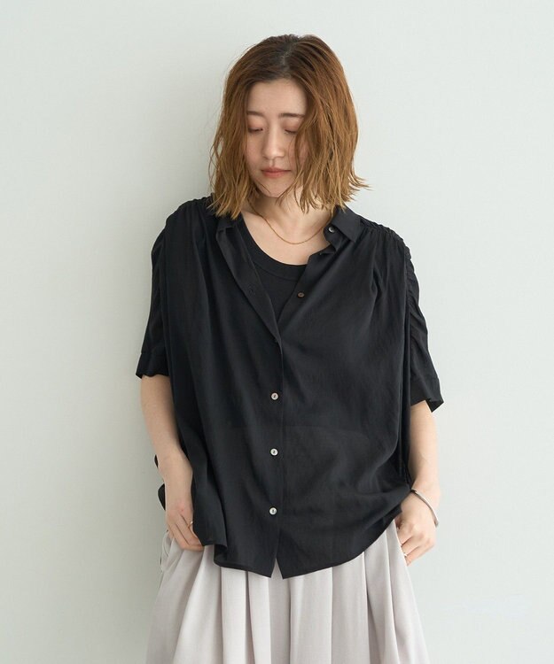 YECCA VECCA 【ドライタッチ】シアーバックギャザーシャツ Black
