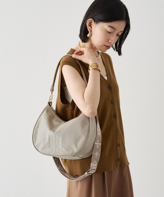 russet ＜360g/撥水性あり＞ コーデュラナイロン2wayショルダーバッグ(CE-1537) L.Greige